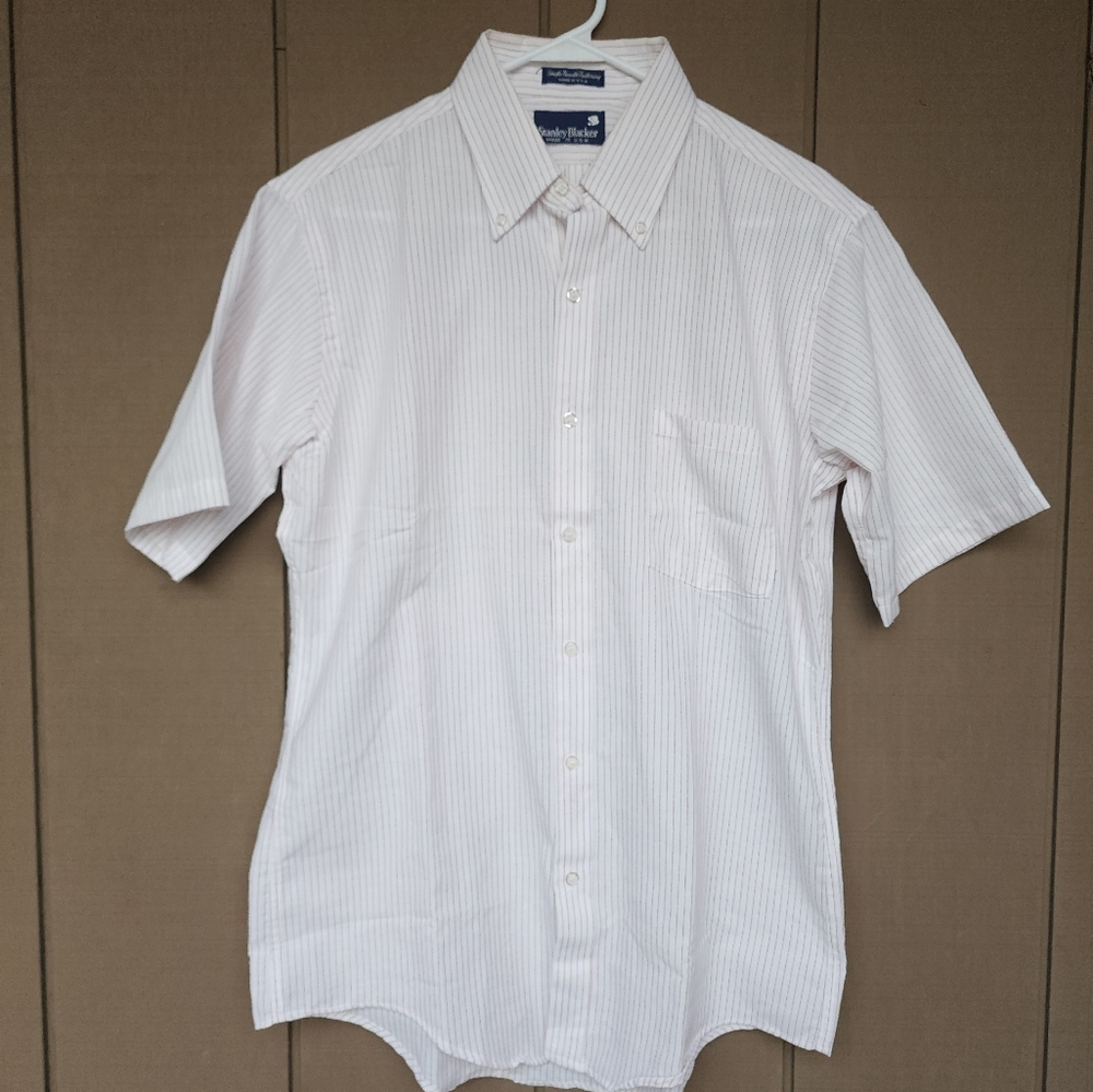 Stanley Blacker button up single needle tailoring.